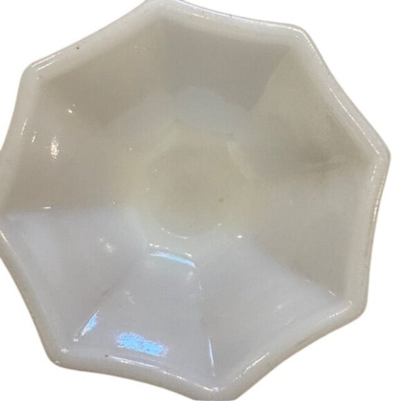 Vintage Octagonal White Milk Glass Compote With Lid Featuring Embossed Grapes & - Picture 9 of 14